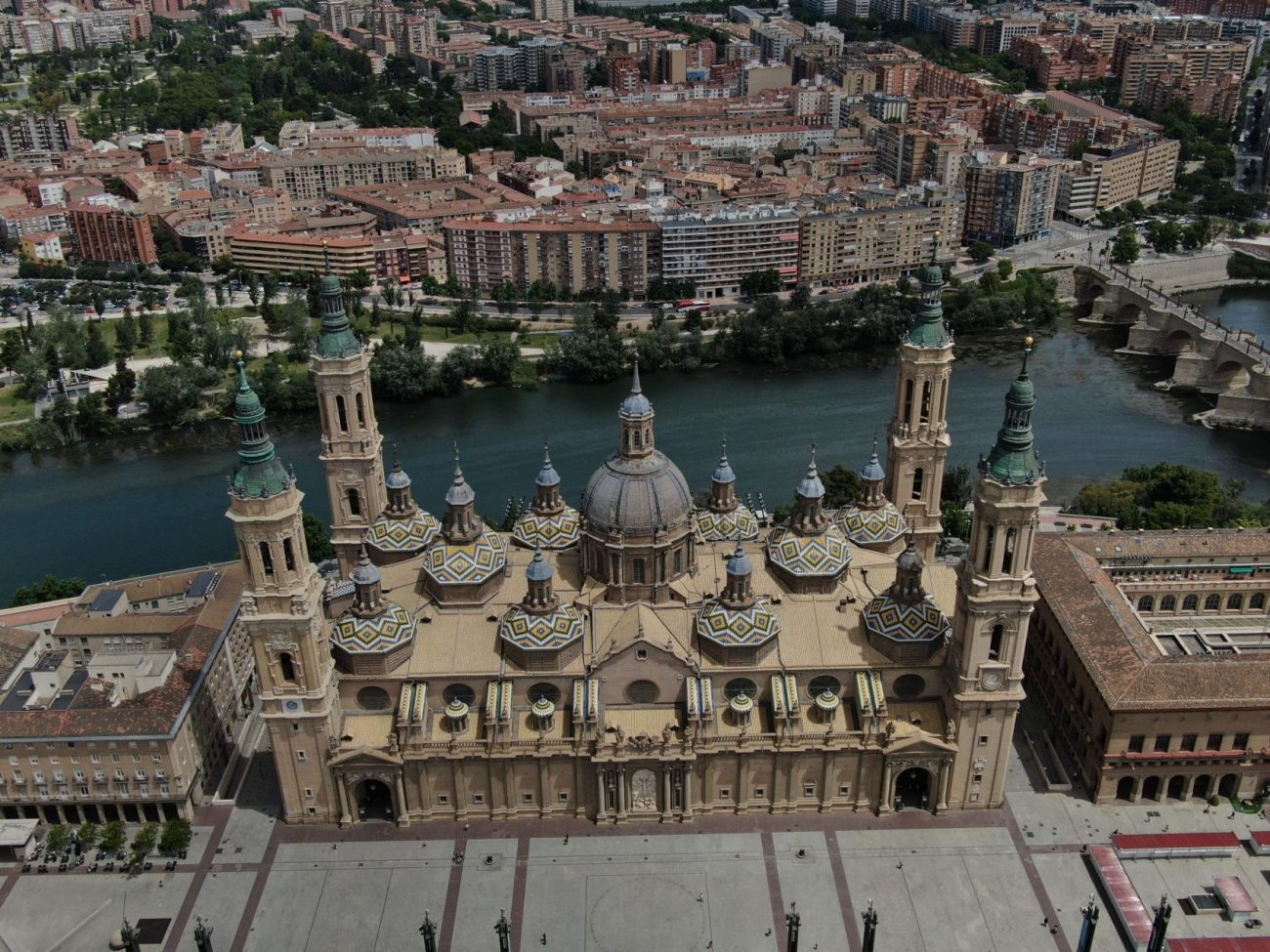 ACG Drone - Vuelo urbano - Basílica del Pilar en Zaragoza